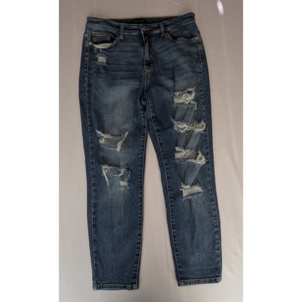 Judy Blue Boyfriend Fit Distressed Medium Wash Jeans Size 9/29 Stretch